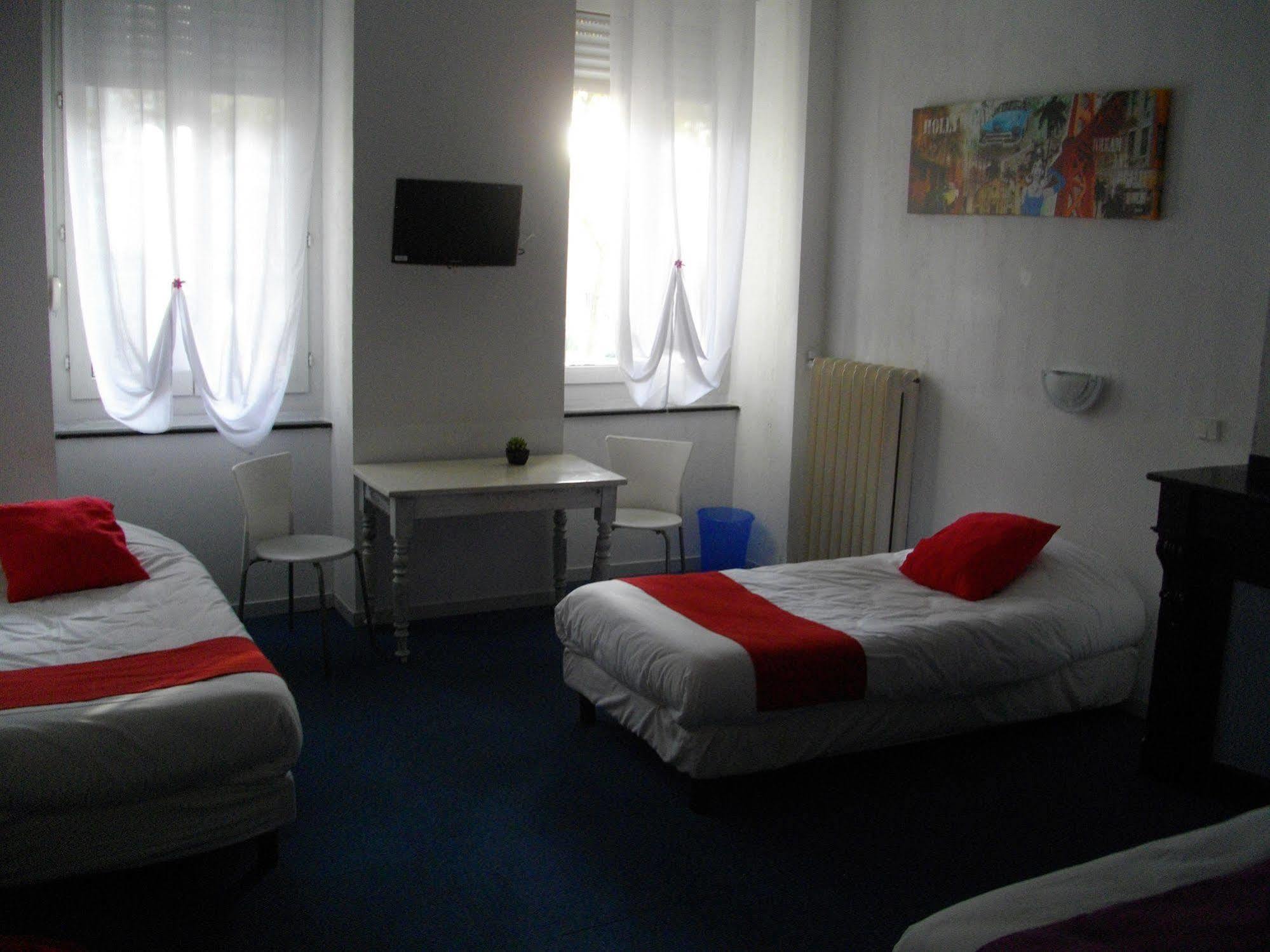 Hotel Central Каркасон Екстериор снимка