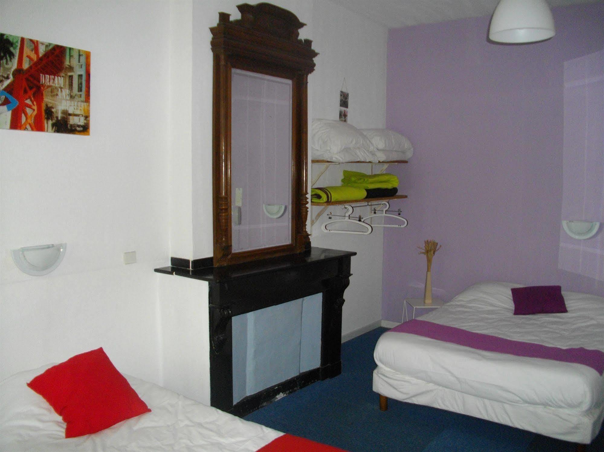 Hotel Central Каркасон Екстериор снимка