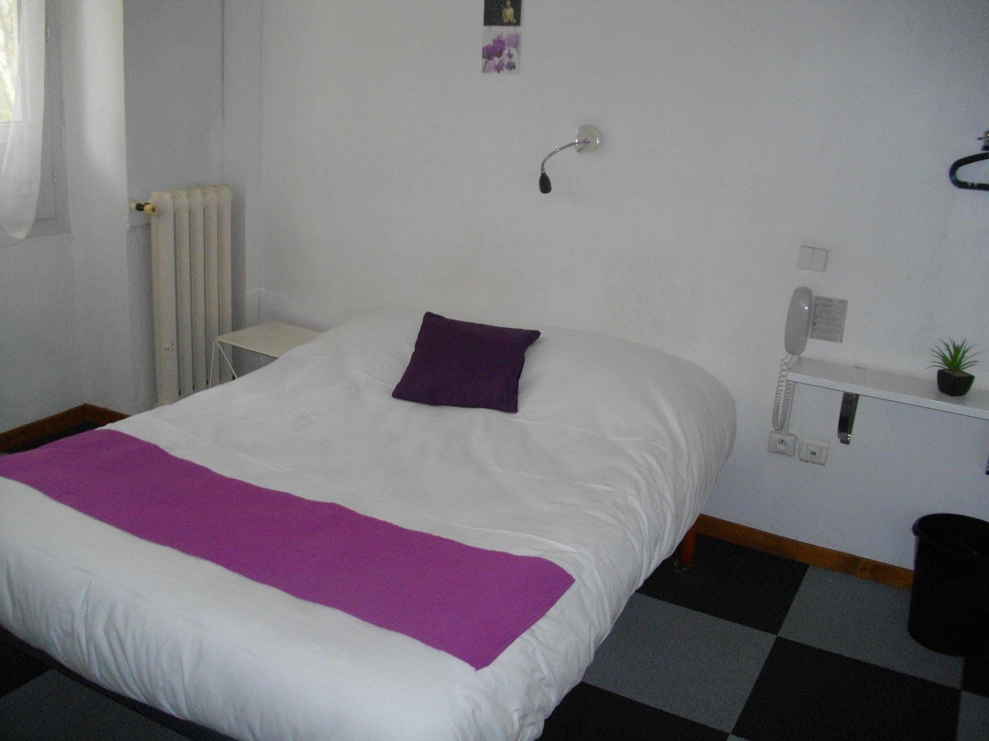 Hotel Central Каркасон Екстериор снимка