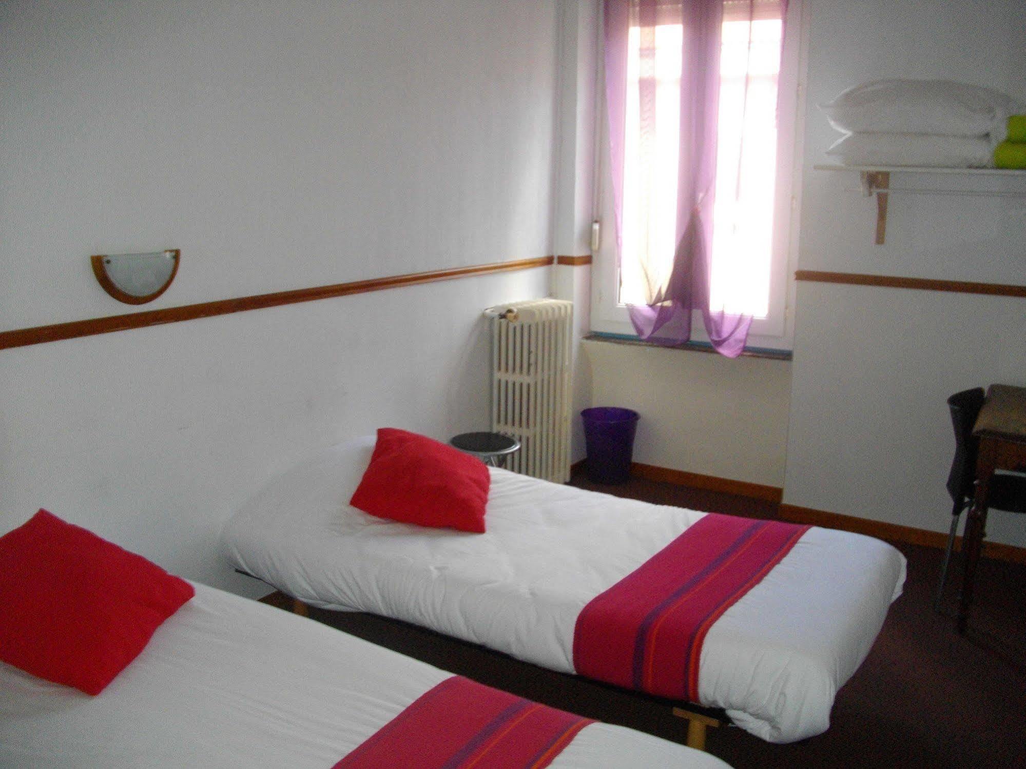 Hotel Central Каркасон Екстериор снимка