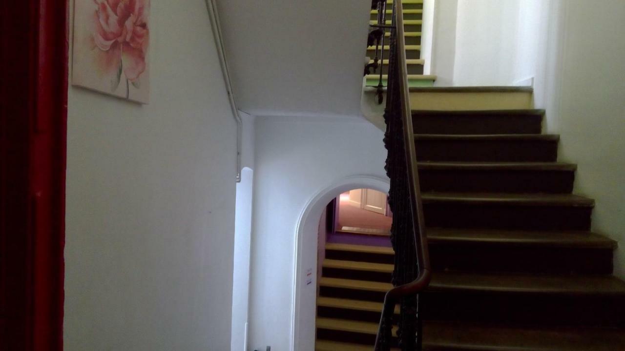 Hotel Central Каркасон Екстериор снимка