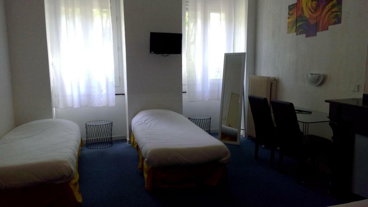 Hotel Central Каркасон Екстериор снимка